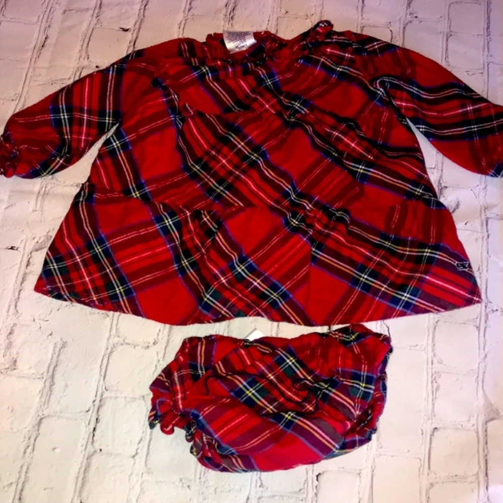 Vineyard vines 12-18mth dress and bloomers. Gently used.
